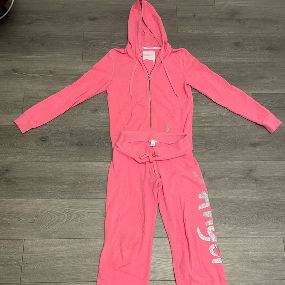 Victoria’s Secret Angel Matching Hoodie & Pants - Picture 3 of 9